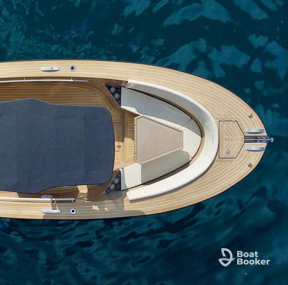 Yacht Experiences - Swim, Relax & Explore