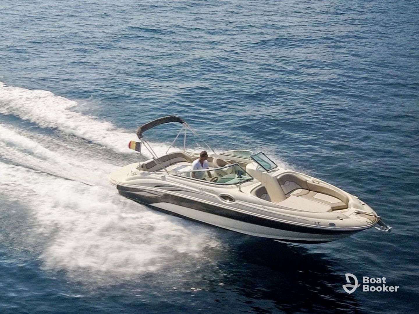 EasyBoat – Sea Ray 240 Sundeck (Forban)