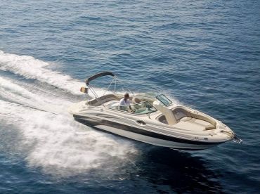 EasyBoat – Sea Ray 240 Sundeck (Forban)