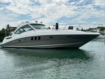 Avanti Yacht Rentals