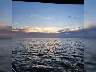 Sandbar Somewhere Charter