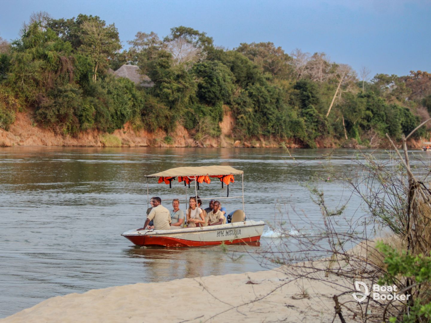 Alfamale Tours & Safari