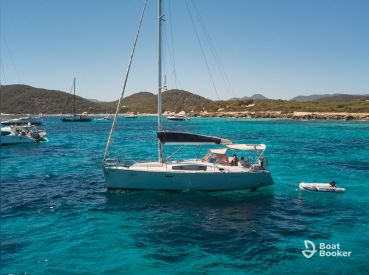 IBIZA on private boat Sail Experience 8h