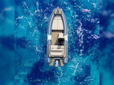 Sorrento Luxury Charter – Rib 780