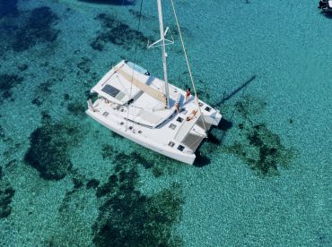 Mykonos Sailing – Lagoon 420