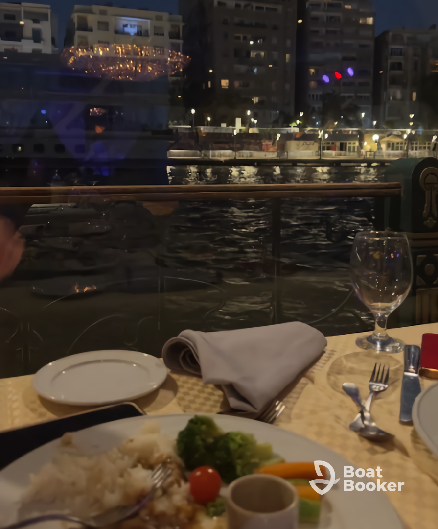 Nile Cruise trip from Luxor to Aswan Monday
