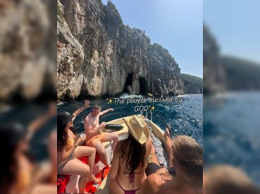 Golden Boat Tours – Caves, Beaches, Swimming