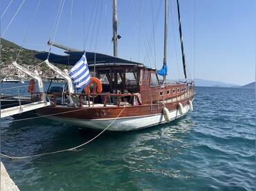 Discover the Beauty of the Athenian Riviera