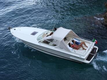 Capri Pearl Boats