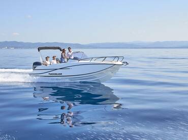 Dubrovnik Boat Charter-QUICKSILVER ACTIV 675