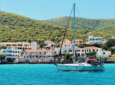 Blue Charters – ARGO ''The Golden Seafarer''