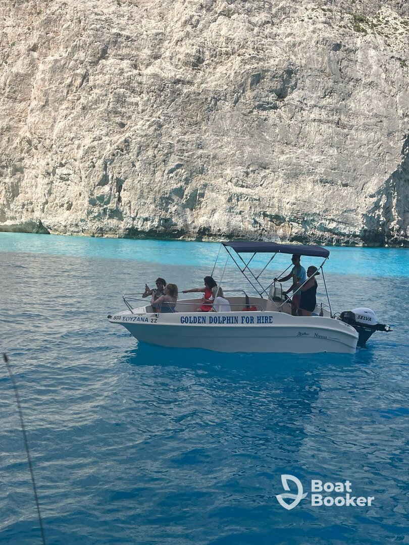 Golden Dolphin Speedboats – Nireus 550