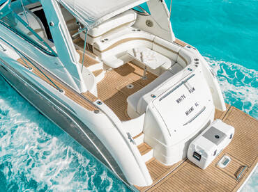 Yucatán Yachts – White Rum