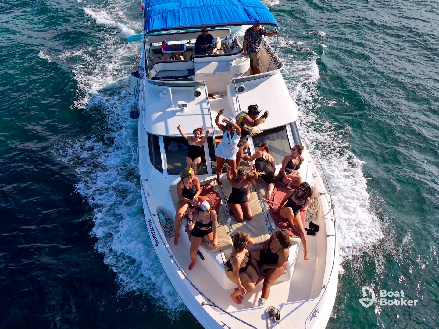Cancun Charter – Express Bridge 48 ft