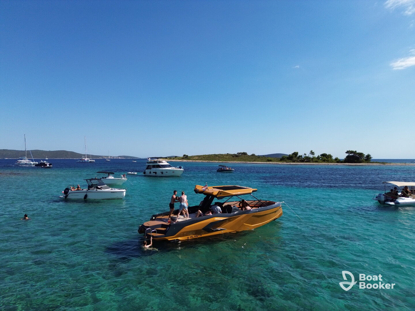 Luxury Private Boat Tours Split – Raptor 37