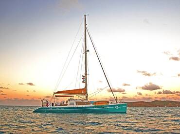 Catamaran Quest