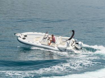 Klaric Nautika Charter – Marlin 790 P Dynamic