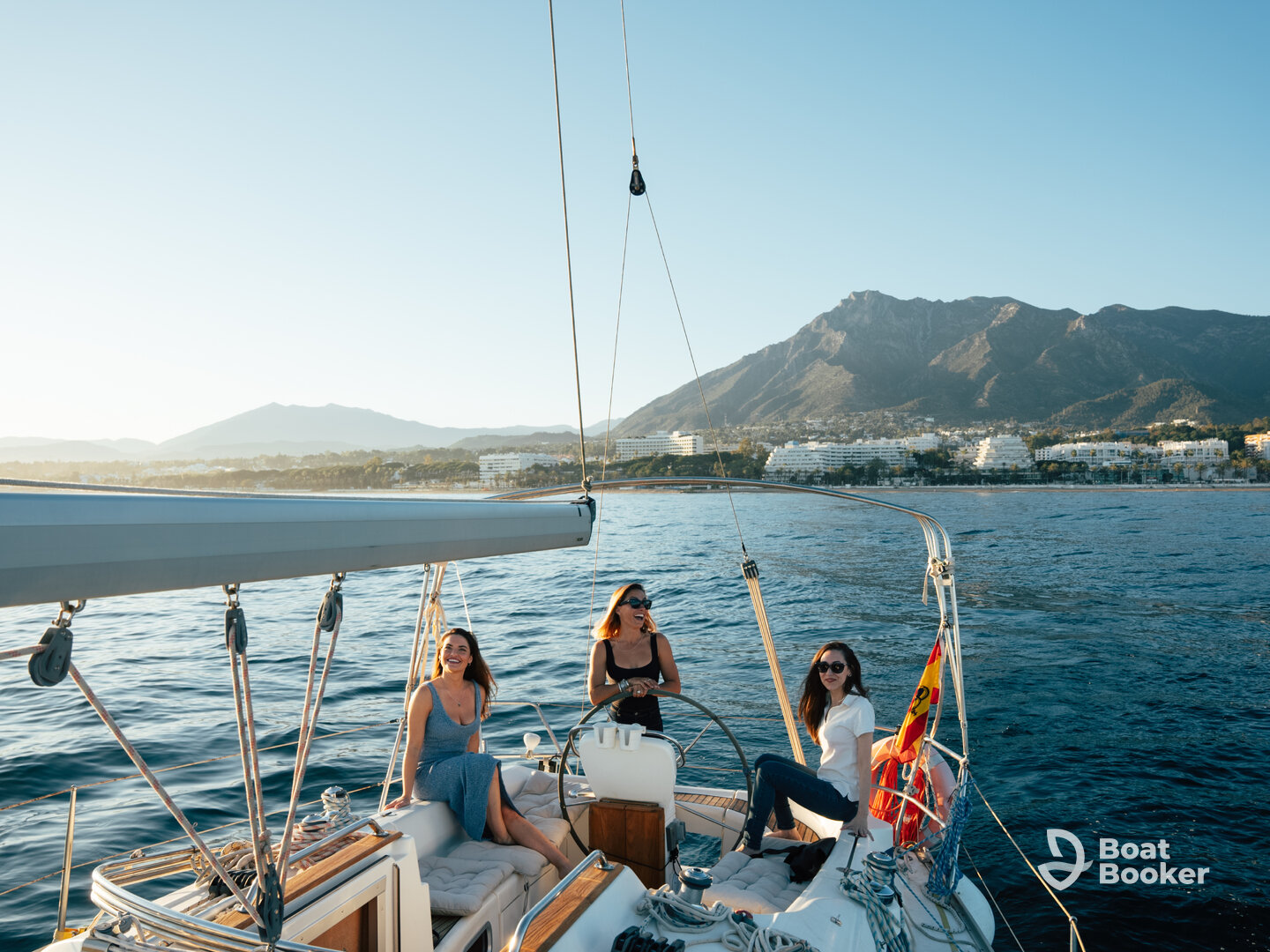 Moon Sailing – Bavaria 36 Moonstone