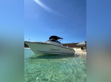 Striper 2101 MC Yachts Company