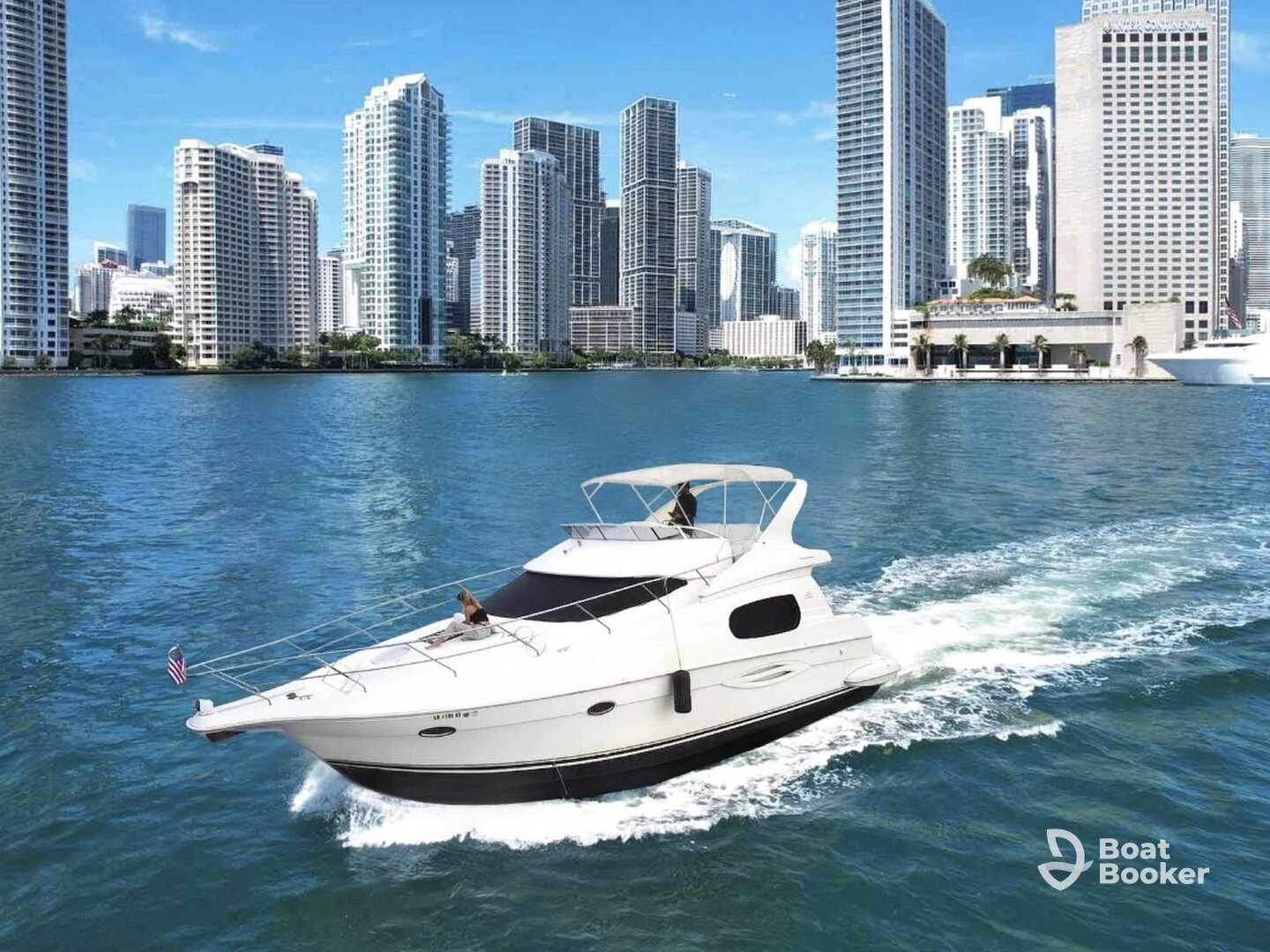 Private Charter Yacht – Miami Waters & Sunset