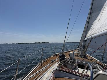 North River Sailing –  Tantara