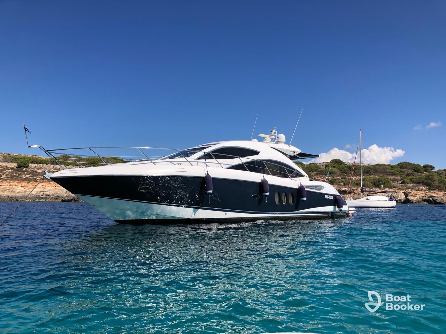 Luxury Private Comino Charter