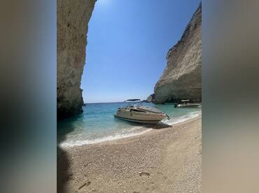 MareWaves Private Cruises