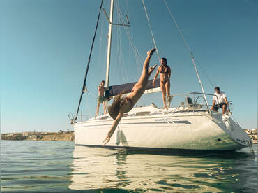 Cascais Sailing Experience