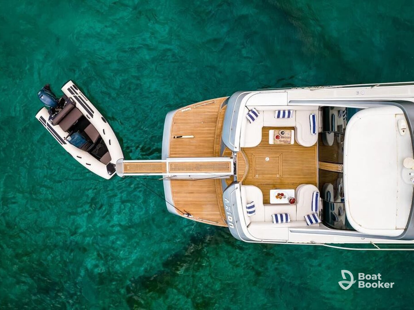Athens Riviera – Pershing 70