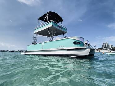 Lady Kokomo Boat Rentals – 27’ Double Decker