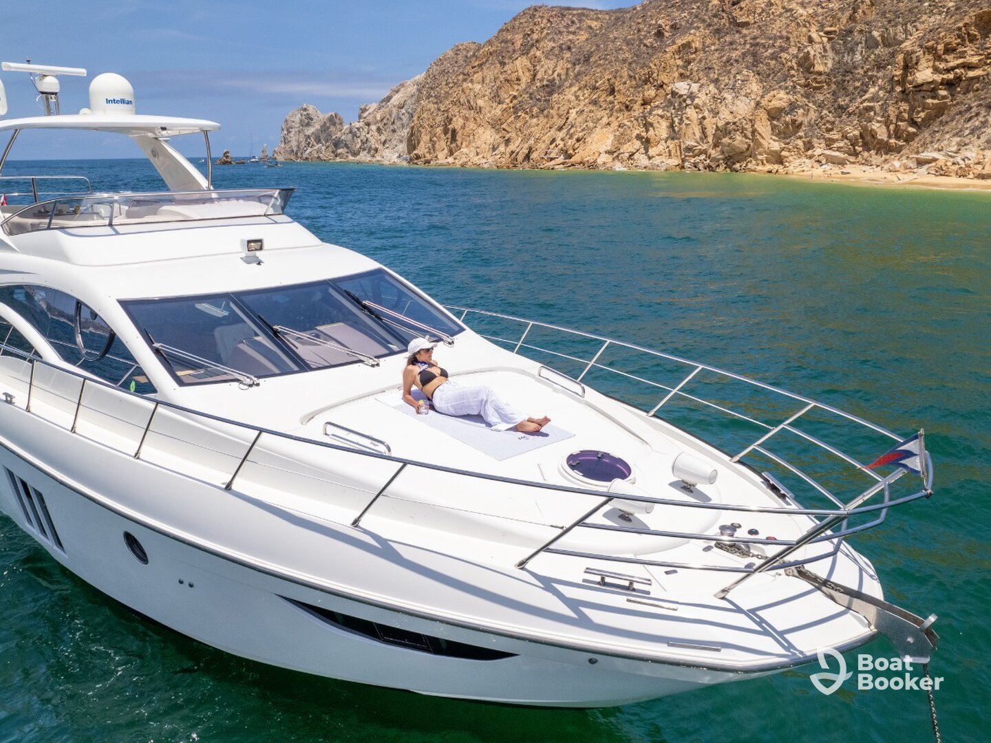 62' Azimut Flybridge by Blue Ocean