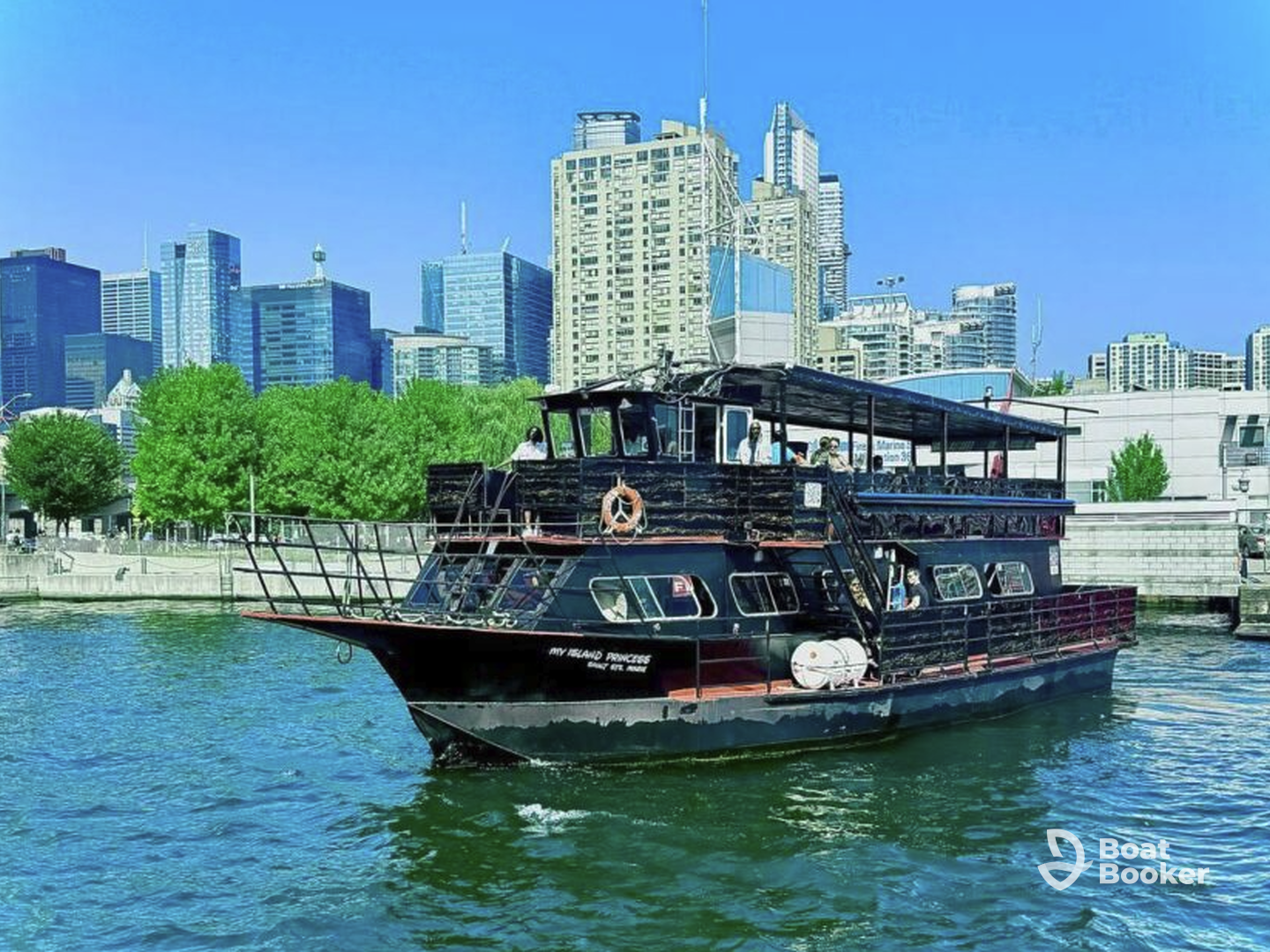 Toronto Breeze Yachts