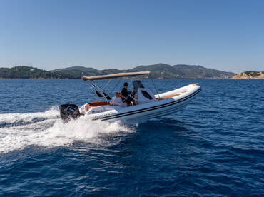 Predator 700T - AVRA
