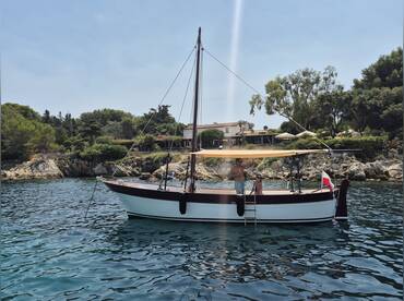 Ava Boats