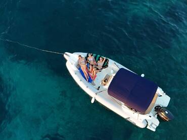 Pandora Speed Boat