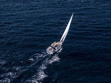 Sailing to Pakleni islands