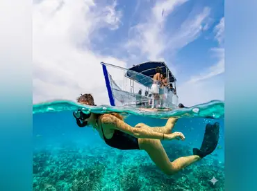 Aqua Clara Tours – Glass Bottom Boat