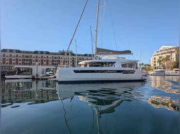 Phillip Yachtsun Charter – Leopard 46