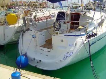 DeToni Charter – Kate