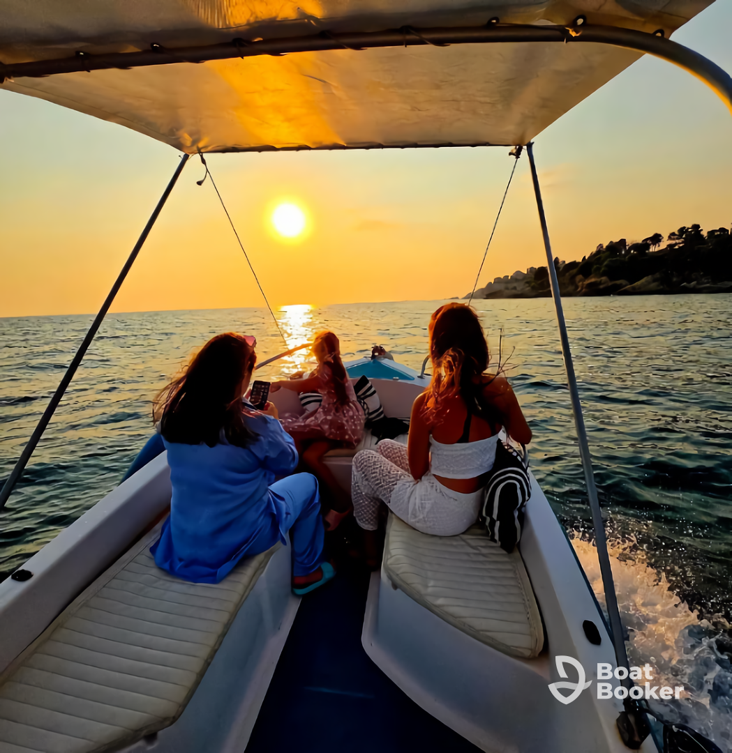Private Speedboat Cruise