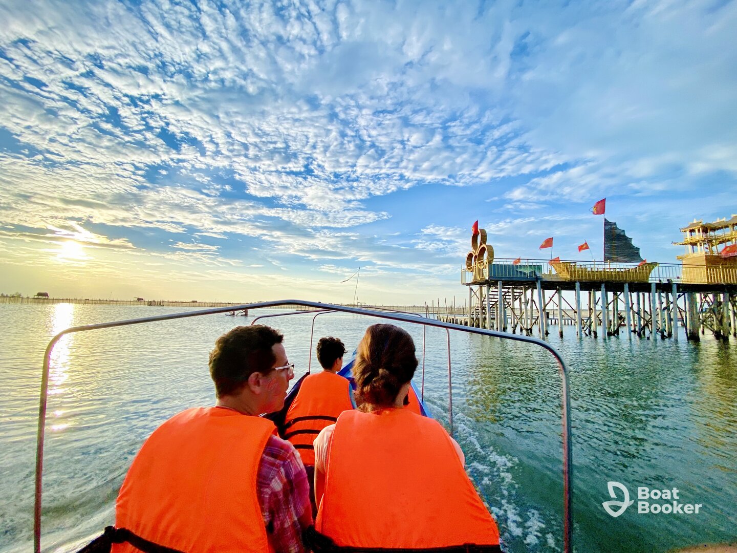 Local Fishing Experience – Sunset on Tagoon