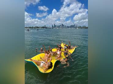 Miami – Private Boat Tour with “Coral Sea”