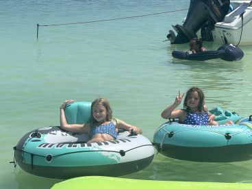 Great day at the sandbar 