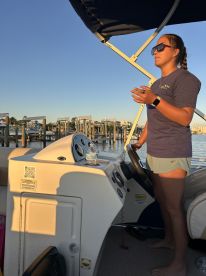 Woman Captain Excellent 