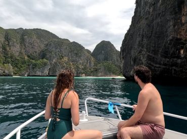 Sharks, eels, pufferfish and bioluminescent plankton!!! Highlight of our honeymoon!