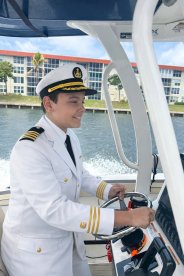 Fun family boat day!