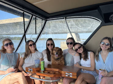 Crab Island crew, this one’s for the books 🛥️🦮🩵🍾