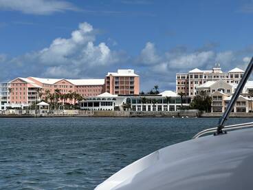 AWESOME \u00bd day tour around Bermuda!