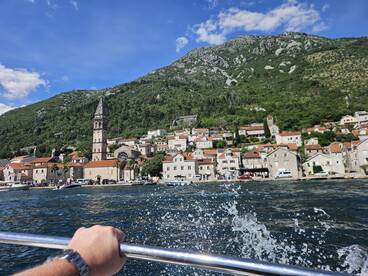 A strange boat ride... 