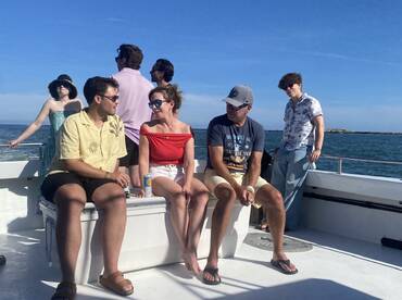 Sunshine, Wild Horses & 15 Happy Passengers